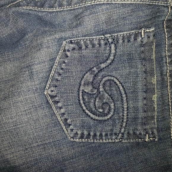 Arden B Jean Shorts - Picture 4 of 5